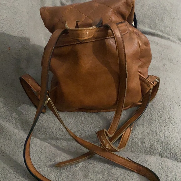 Backpack - Picture 3 of 3